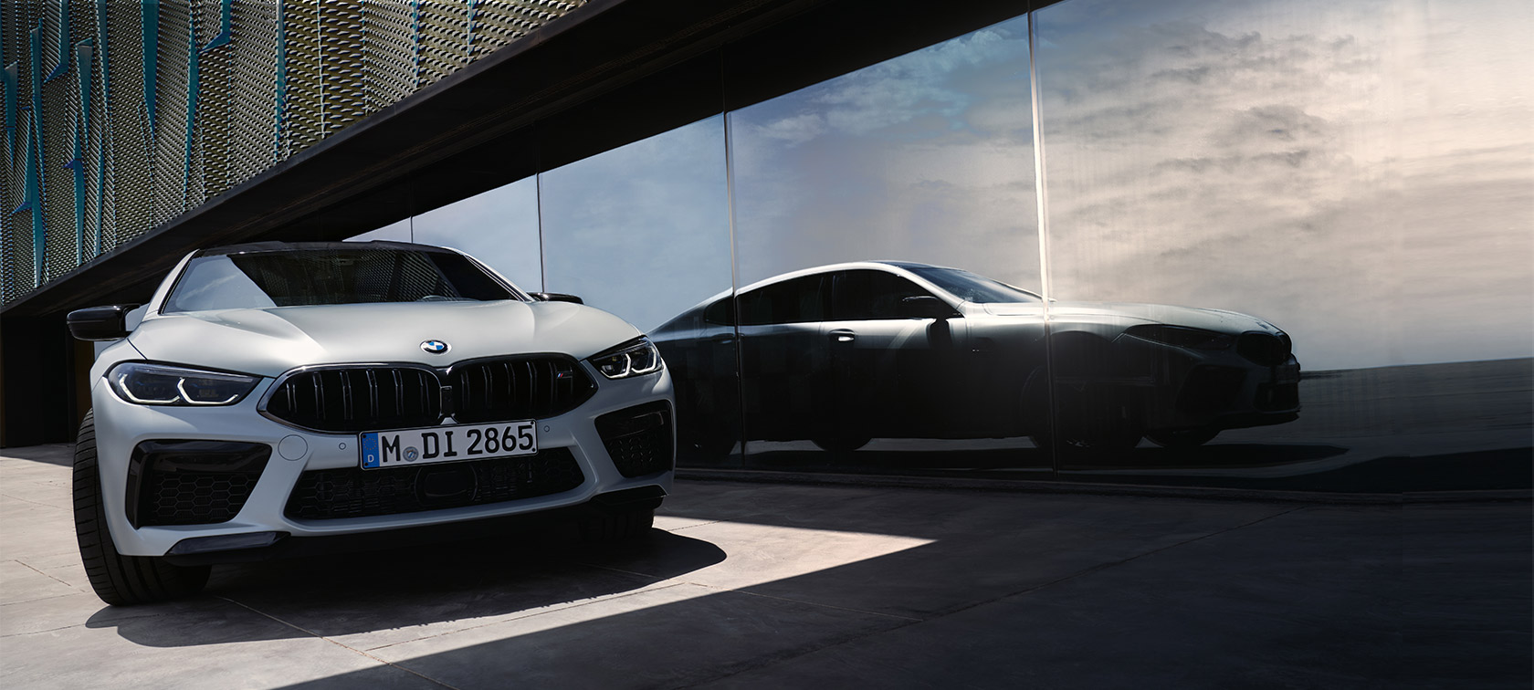 BMW M8 Competition Gran Coupé, BMW Individual Alb Frozen Brilliant